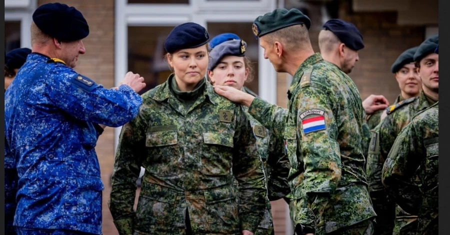 Принцесса Нидерландов Катарина-Амалия завершила курс военной подготовки и получила звание капрала