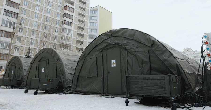 На Троещине, где самая сложная ситуация со светом, развернули палаточные городки