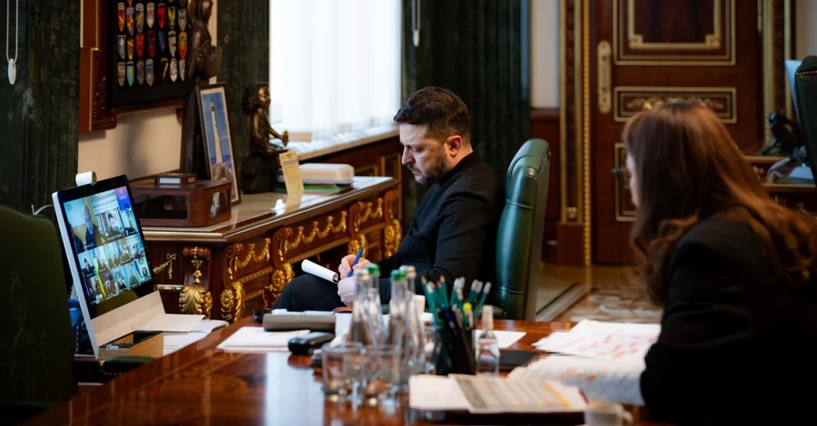 В Киеве более 1200 домов остаются без отопления после атак РФ, - Зеленский