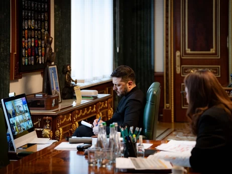 В Киеве более 1200 домов остаются без отопления после атак РФ, - Зеленский