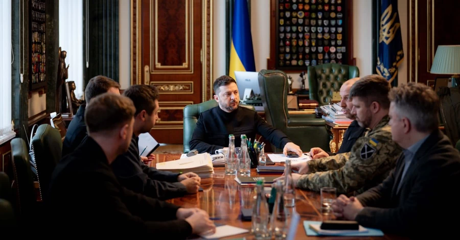 Тристоронні перемовини щодо закінчення війни продовжаться цього тижня, — Зеленський