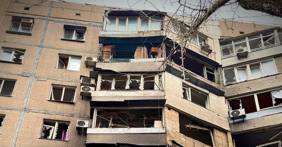 В Одесі під завалами знайшли тіло чоловіка