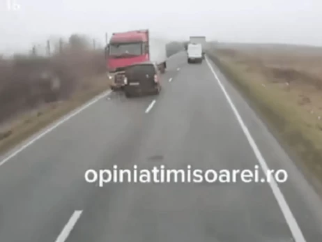 У Румунії розбився мікроавтобус із фанатами грецького ФК ПАОК, загинуло семеро людей