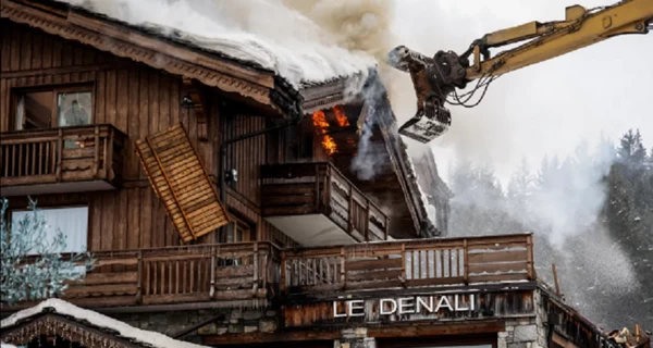 На курорте Куршавель почти сутки горела элитная гостиница