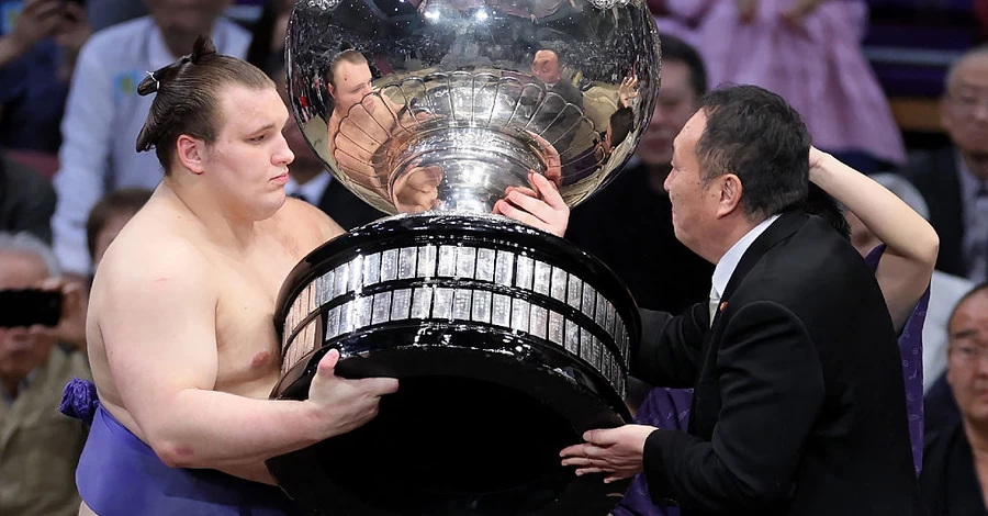 Перший тренер українського сумоїста Аонішики: Японці не люблять його стиль – вони штовхаються, а він бореться 