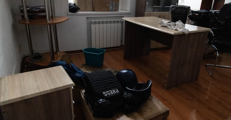 У Києві через порив труби затопило офіс Інституту масової інформації