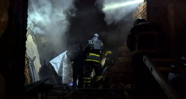 Россия уже сутки бьет по станции Синельниково, повреждены поезда - УЗ меняет маршруты и расписание