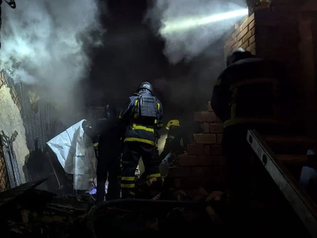 Россия уже сутки бьет по станции Синельниково, повреждены поезда - УЗ меняет маршруты и расписание