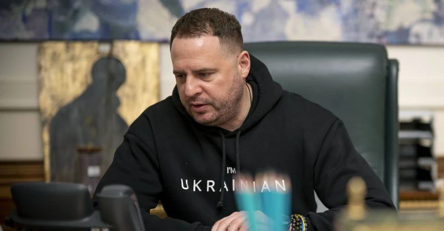 Запрошував магів і проводив ритуали: екс-спікер Зеленського звинуватила Єрмака у чаклунстві  