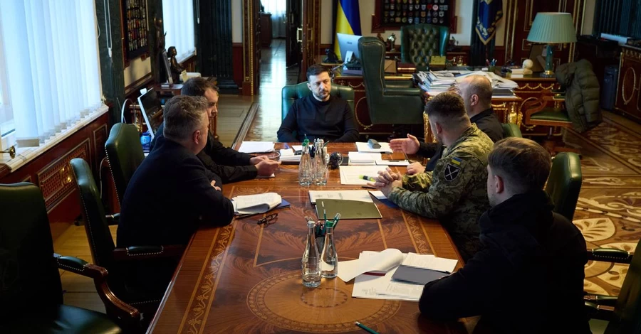 Зеленський поставив завдання переговорній групі перед поїздкою до Абу-Дабі 