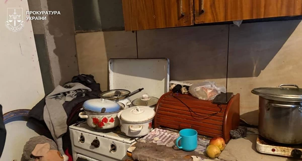 Во Львовской области семерых детей забрали из семьи - полиция показала ужасные условия, в которых они жили