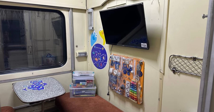 Укрзализныця разместила «Вагоны несокрушимости» в Киеве и Харькове