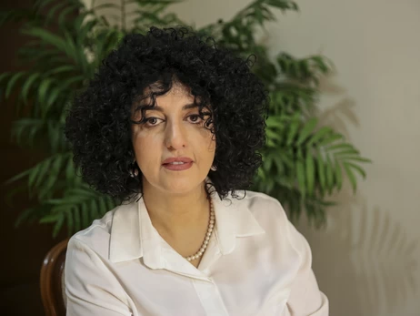 Нобелівська лауреатка Наргес Мохаммаді голодує в іранській в'язниці