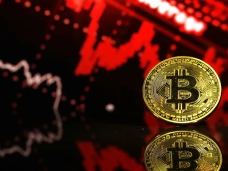 Біткоїн впав нижче $70 тисяч вперше після повернення Трампа до Білого дому