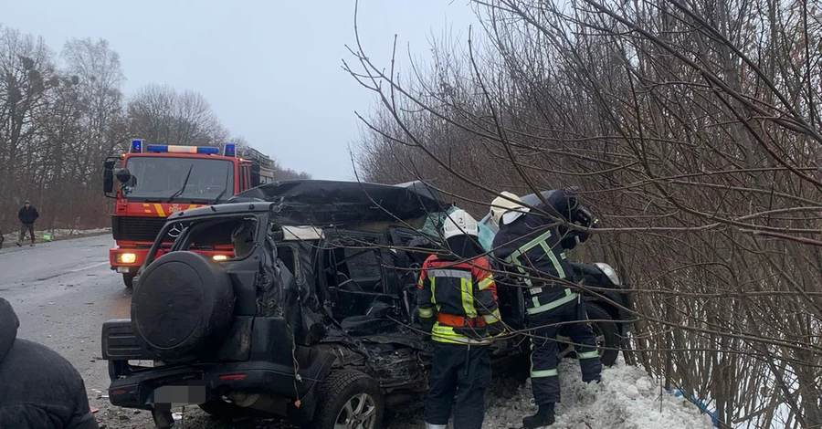 На трасі Київ - Чоп сталась смертельна аварія за участі прикордонника