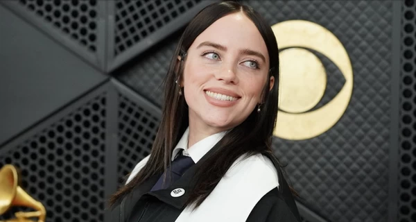 Сенатор-республиканец призывает Билли Айлиш вернуть 