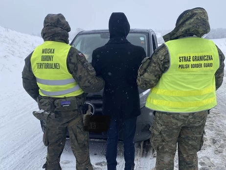 В Польше задержали украинца, который перевозил группу нелегальных мигрантов 