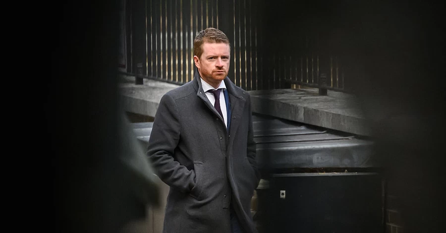 Глава администрации премьера Британии Стармера ушел в отставку из-за файлов Эпштейна