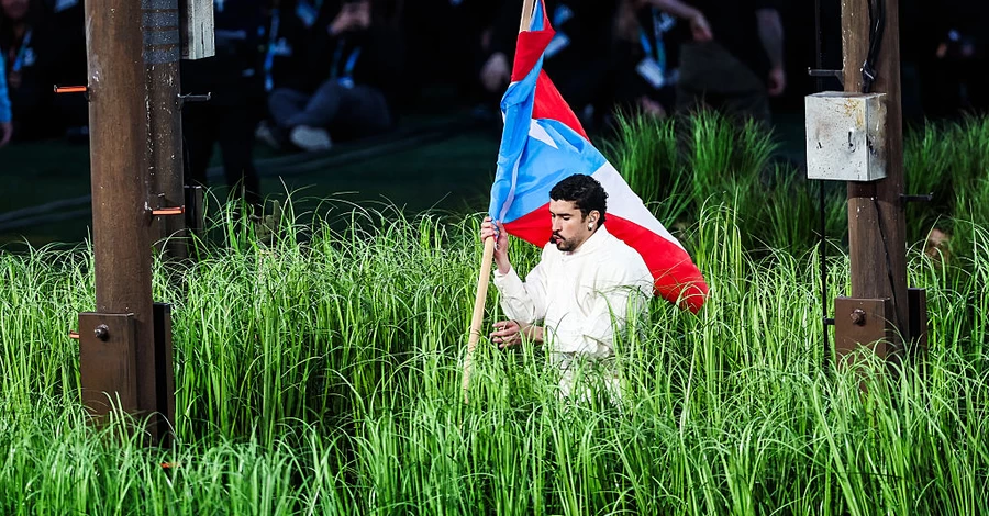 Іспаномовний репер Бед Банні виступив на Супербоулі - Трамп назвав шоу «одним із найгірших в історії»