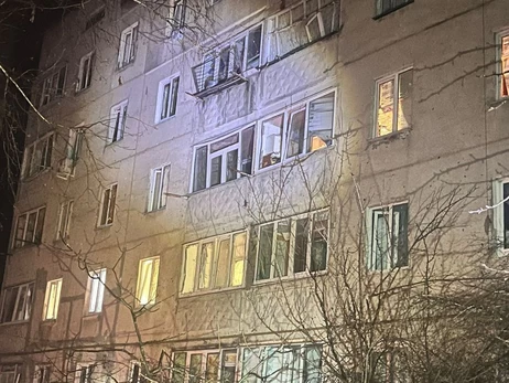 Россияне обстреляли Херсон из РСЗО, а в Чугуеве попали дроном в многоэтажку