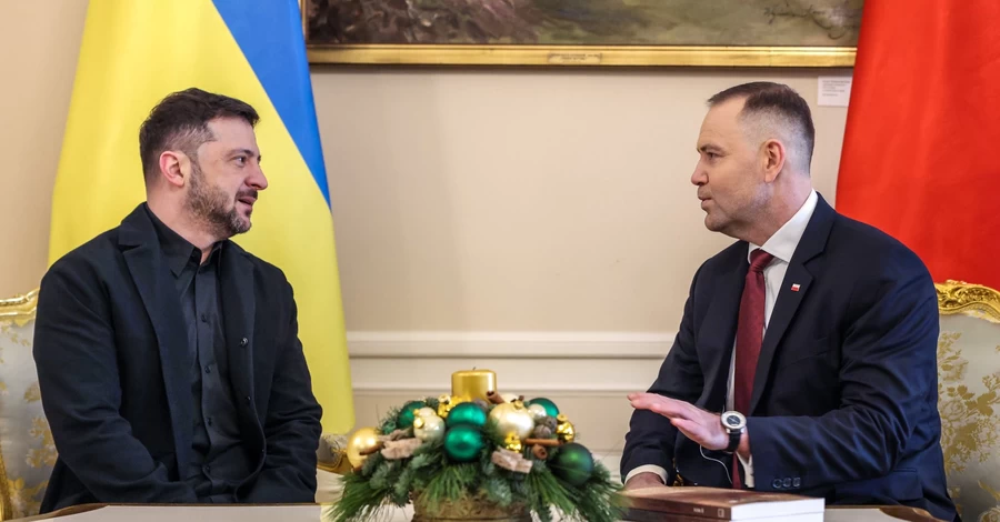 Зеленський здивувався, що Навроцький подарував йому книгу з іменами жертв Волині, - Алфьоров