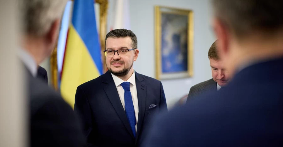 Декомунізацію в Україні не завершено, її щойно закінчили у Києві, - голова Інституту нацпам'яті Алфьоров