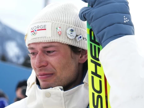 Трудно простить, - бывшая девушка норвежского олимпийского биатлониста Легрейда ответила на его извинения за измену