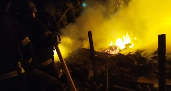 На Днепропетровщине в пожаре погибли трое маленьких детей