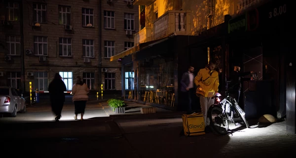 Часть Одессы после атаки РФ осталась без света, а в Черноморске - воду подают по графику