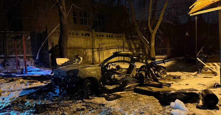 СБУ затримала іноземця та його спільника, які підірвали авто у Києві  