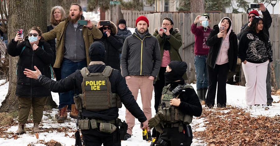 Трамп против наших беженцев: как новая иммиграционная политика в США превращает украинцев в нелегалов