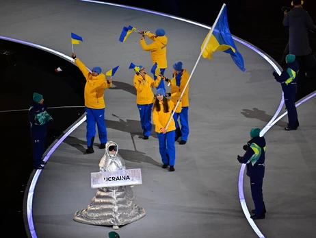 Украинскую делегацию на открытии Олимпиады в Милане вывела россиянка