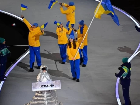 МИД требует от МОК расследовать, как произошло, что табличку Украины на церемонии открытия ОИ-2026 несла россиянка