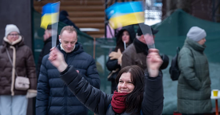 Чотири роки повномасштабної війни у цифрах: як змінилися Україна та українці