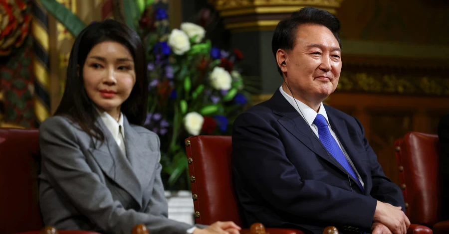 Экс-президенту Южной Кореи дали пожизненное за введение военного положения