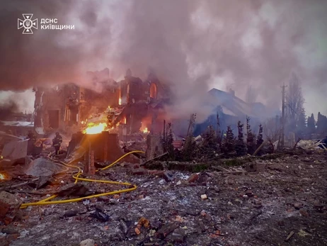 Во время атаки РФ получил повреждения дом нардепа Разумкова