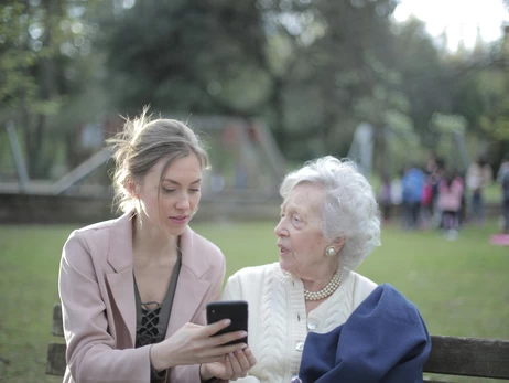 Індексація пенсій, нові форми звітності та підвищення тарифів: що чекає українців у березні
