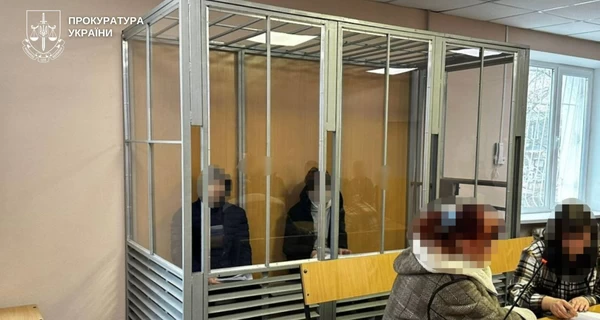 В Днепре арестовали подростков, избивших военного и снявших это на видео