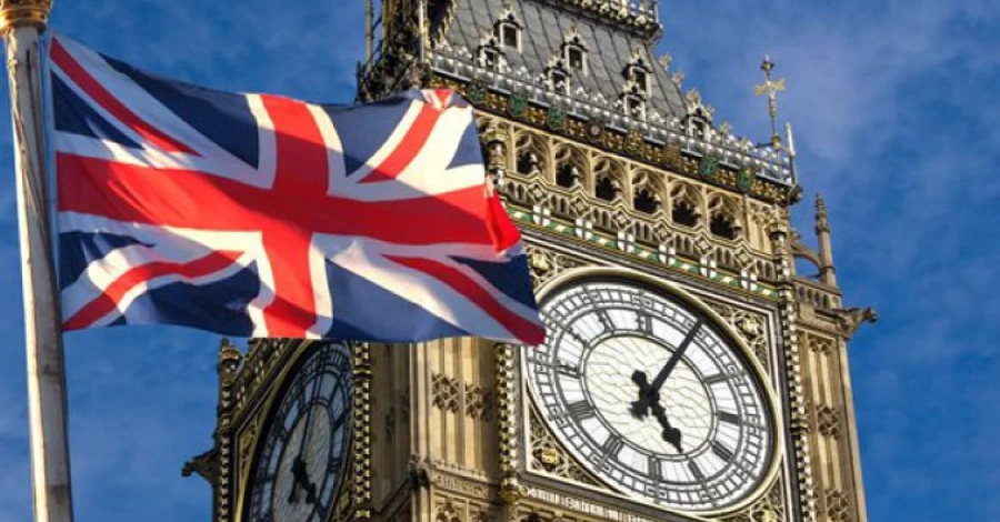 Велика Британія оголосила найбільший за чотири роки війни пакет санкцій проти Росії