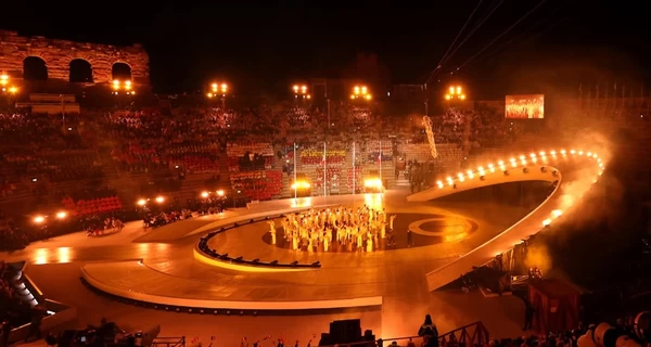 Церемония закрытия Олимпиады-2026 прошла в Вероне, в амфитеатре I века нашей эры