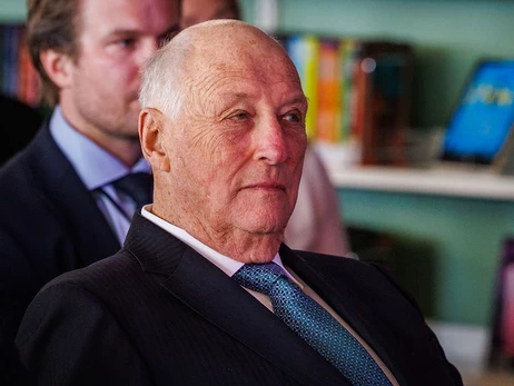 89-річного короля Норвегії госпіталізували під час відпустки на Канарах