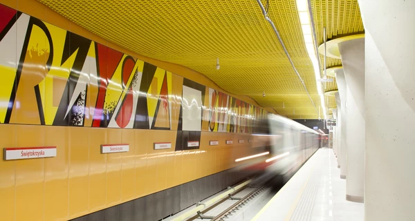 Власти Варшавы готовят метро как укрытие для 100 тысяч человек