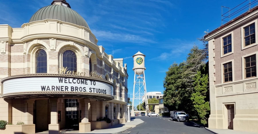 Netflix официально отказался от намерения купить Warner Bros