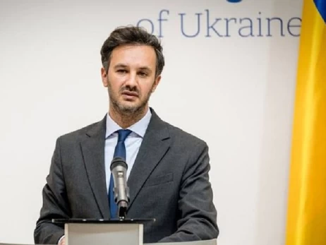 Їм нема чим пишатися, - МЗС України прокоментувало марш військових із прапором Росії у Пхеньяні