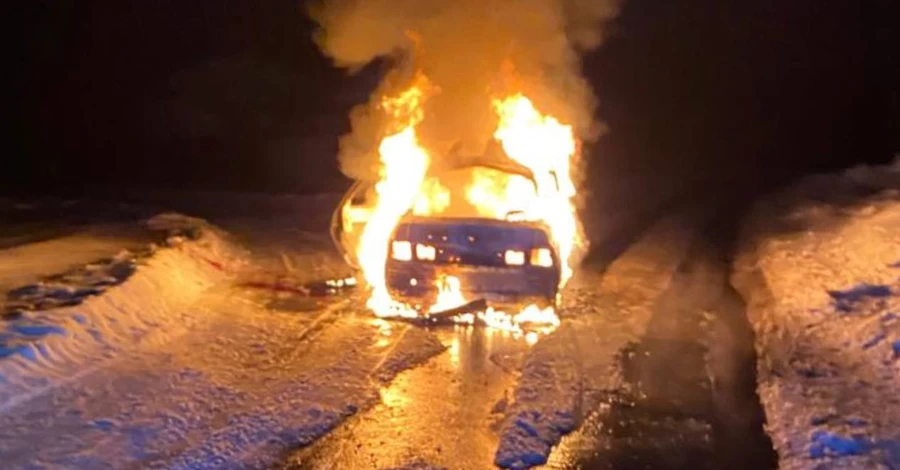 На Сумщине россияне дроном атаковали автомобиль - есть погибшие и раненые