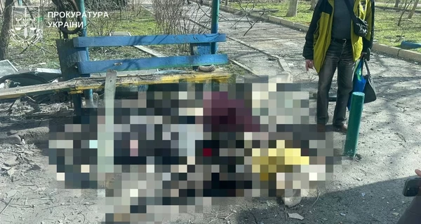 Чотири людини загинули внаслідок російського удару по Херсону