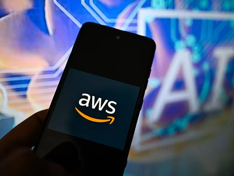 Іранські дрони пошкодили дата-центри Amazon на Близькому Сході