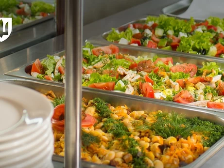 У Міноборони пояснили, чим та як будуть годувати військових за рецептами Клопотенка