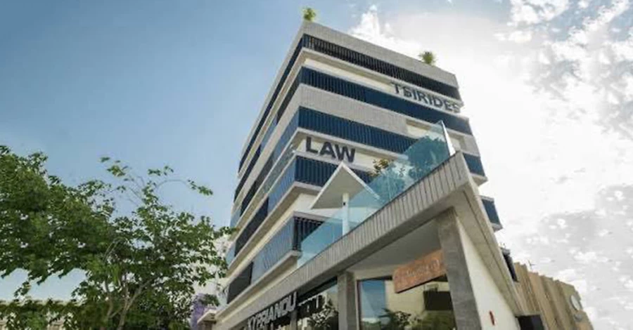 Недоторкані Кіпру: як сімейна фірма Цирідесів прикриває мільярди Шкрібляка