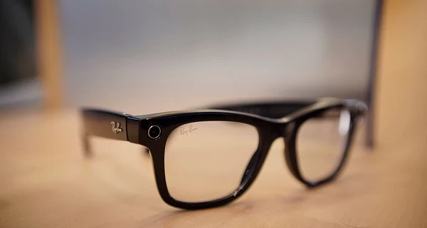 Meta обвинили в рассылке интимных видео, сделанных умными очками